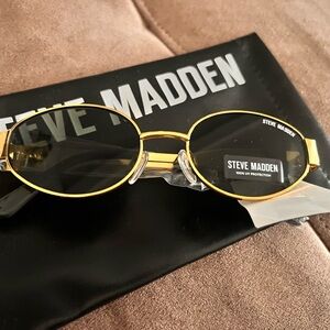 Steve Madden Gold Frame Sunglasses